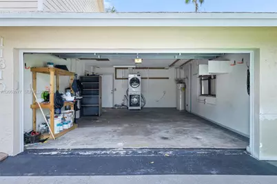 11610 NW 43rd St, Sunrise, FL 33323 - Photo 5