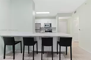 2421 NE 65th St, Fort Lauderdale, FL 33308 - Photo 5
