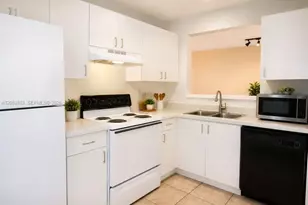 15721 SW 137th Ave, Miami, FL 33177 - Photo 3