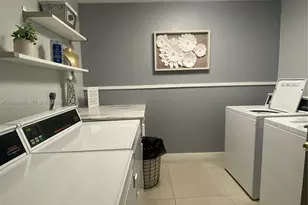 9350 Fontainebleau Blvd, Miami, FL 33172 - Photo 13