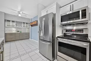 7441 Wayne Ave, Miami Beach, FL 33141 - Photo 5