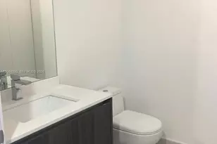 488 NE 18th St, Miami, FL 33132 - Photo 5