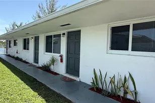 842 SW 2nd St, Hallandale Beach, FL 33009 - Photo 3