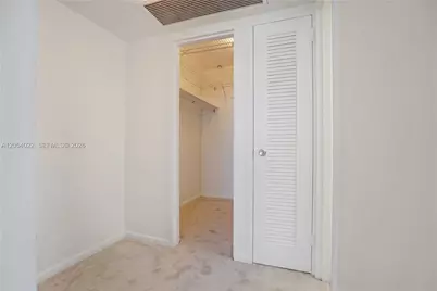 5700 Collins Ave #10C, Miami Beach, FL 33140 - Photo 15