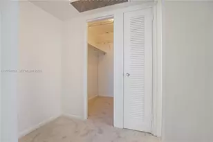 5700 Collins Ave, Miami Beach, FL 33140 - Photo 15