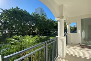 3165 NE 184th St, Aventura, FL 33160 - Photo 15