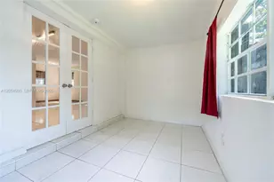 76 NE 170th St, North Miami Beach, FL 33162 - Photo 29