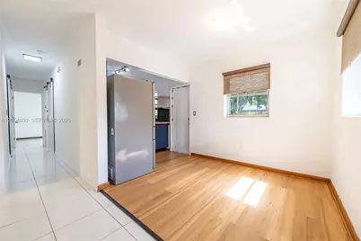 76 NE 170th St, North Miami Beach, FL 33162 - Photo 21