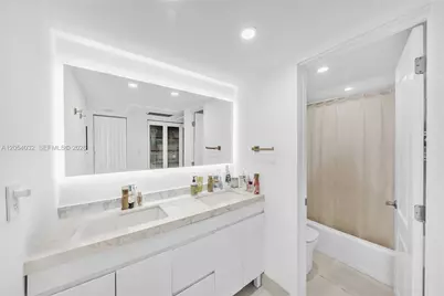 11111 Biscayne Blvd #5A, Miami, FL 33181 - Photo 21