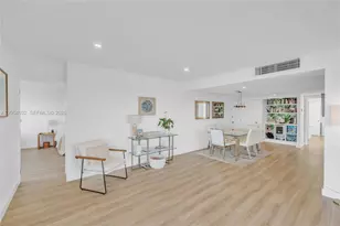 11111 Biscayne Blvd, Miami, FL 33181 - Photo 17