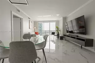 325 S Biscayne Blvd, Miami, FL 33131 - Photo 9