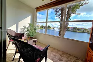 2950 W Sunrise Lakes Dr, Sunrise, FL 33322 - Photo 1