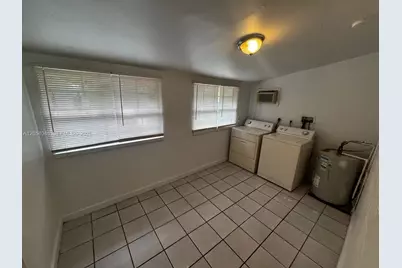 1354 SW 26th Ave, Fort Lauderdale, FL 33312 - Photo 11