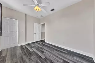 995 SW 147th Ave, Pembroke Pines, FL 33027 - Photo 49