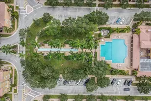 995 SW 147th Ave, Pembroke Pines, FL 33027 - Photo 57