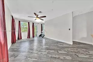 995 SW 147th Ave, Pembroke Pines, FL 33027 - Photo 7