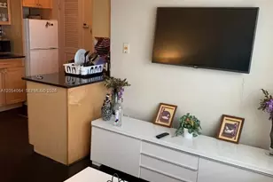 1555 Pennsylvania Ave, Miami Beach, FL 33139 - Photo 3