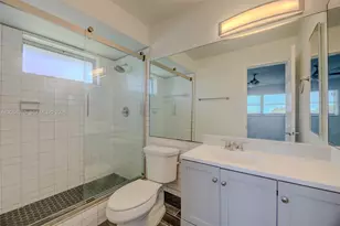 2471 SW 82nd Ave, Davie, FL 33324 - Photo 13