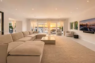 1300 S Venetian Way, Miami, FL 33139 - Photo 5