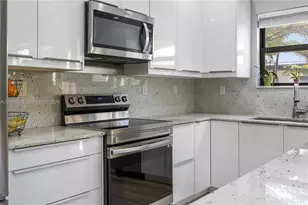 658 NE 193rd Terrace, Miami, FL 33179 - Photo 3