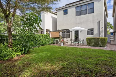 658 NE 193rd Ter, Miami, FL 33179 - Photo 15