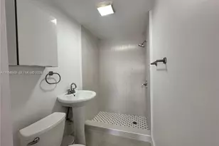 260 NW 132nd Ave, Miami, FL 33182 - Photo 9