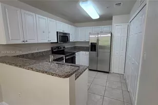 11401 NW 89th St, Doral, FL 33178 - Photo 3