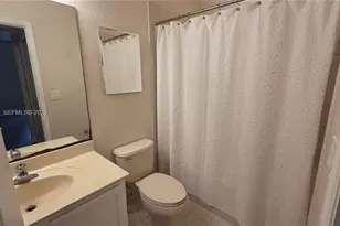 11401 NW 89th St, Doral, FL 33178 - Photo 19
