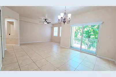 11401 NW 89th St #214, Doral, FL 33178 - Photo 9