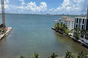 460 NE 28th St, Miami, FL 33137 - Photo 21