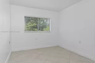 1201 Lake Victoria Dr, West Palm Beach, FL 33411 - Photo 13