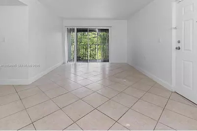 1201 Lake Victoria Dr #V, West Palm Beach, FL 33411 - Photo 5