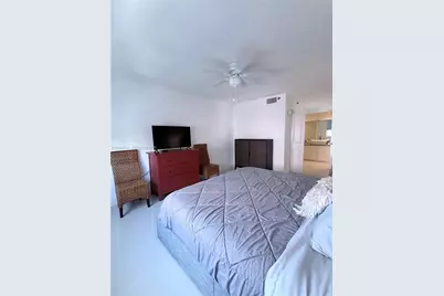19901 E Country Club Dr #2401, Aventura, FL 33180 - Photo 11