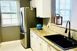 19901 E Country Club Dr, Aventura, FL 33180 - Photo 7