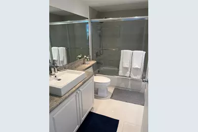19901 E Country Club Dr #2401, Aventura, FL 33180 - Photo 25