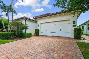 1053 SW 113th Way, Pembroke Pines, FL 33025 - Photo 1