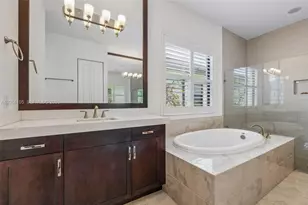 1053 SW 113th Way, Pembroke Pines, FL 33025 - Photo 11