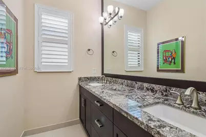 1053 SW 113th Way, Pembroke Pines, FL 33025 - Photo 15