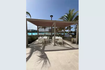 2411 Laguna Cir #910, Miami, FL 33181 - Photo 21