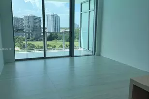 2411 Laguna Cir, Miami, FL 33181 - Photo 13