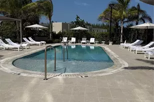 2411 Laguna Cir, Miami, FL 33181 - Photo 25