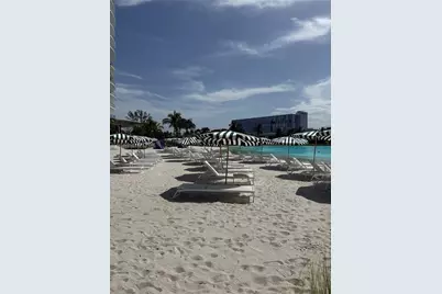2411 Laguna Cir #910, Miami, FL 33181 - Photo 23