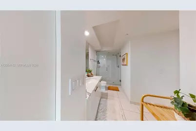 500 Brickell Ave #2610, Miami, FL 33131 - Photo 11