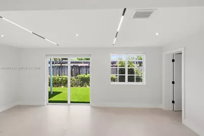 323 NW 104th Ter, Miami, FL 33150 - Photo 21