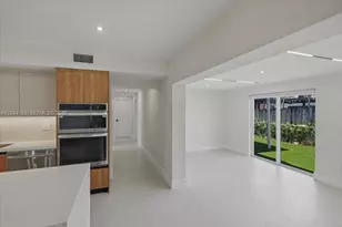 323 NW 104th Terrace, Miami, FL 33150 - Photo 23
