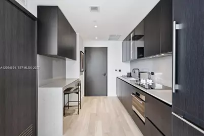 20 NE 11th St #4906 A, Miami, FL 33132 - Photo 5