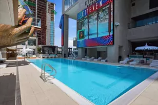 20 NE 11th St, Miami, FL 33132 - Photo 29