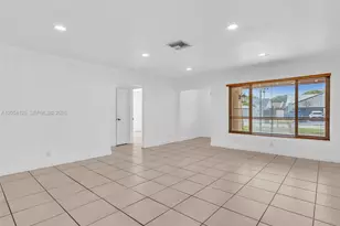 10149 NW 21st St, Pembroke Pines, FL 33026 - Photo 11