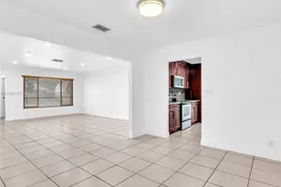 10149 NW 21st St, Pembroke Pines, FL 33026 - Photo 15