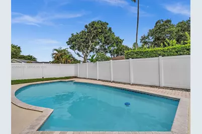 10149 S 21st St, Pembroke Pines, FL 33026 - Photo 33